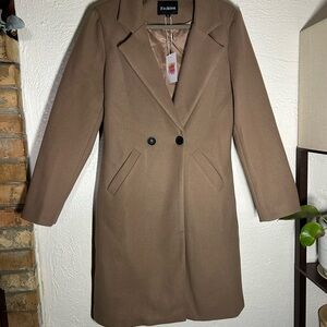 Fashion Brand Company Tailored Double-Breasted Trench Coat in Brown